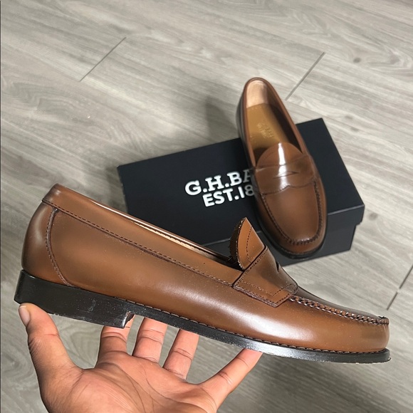 G.H Bass & Co Logan Cognac Loafers (9